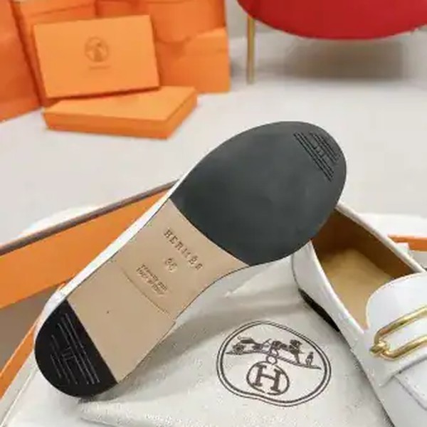 Hermes Women's Colette Loafers in White Leather - HM068 - Image 4