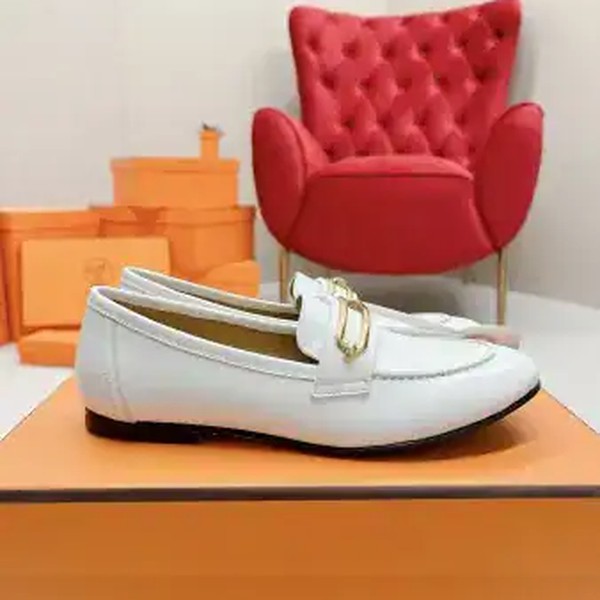 Hermes Women's Colette Loafers in White Leather - HM068 - Image 5