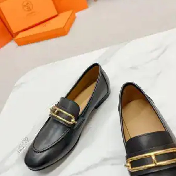 Hermes Women's Colette Loafers in Black Leather - HM069 - Image 3