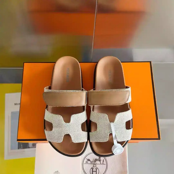 HERMES WOMEN'S CHYPRE SANDALS IN CANVAS WITH BROWN LEATHER - HMSD015 - Image 4