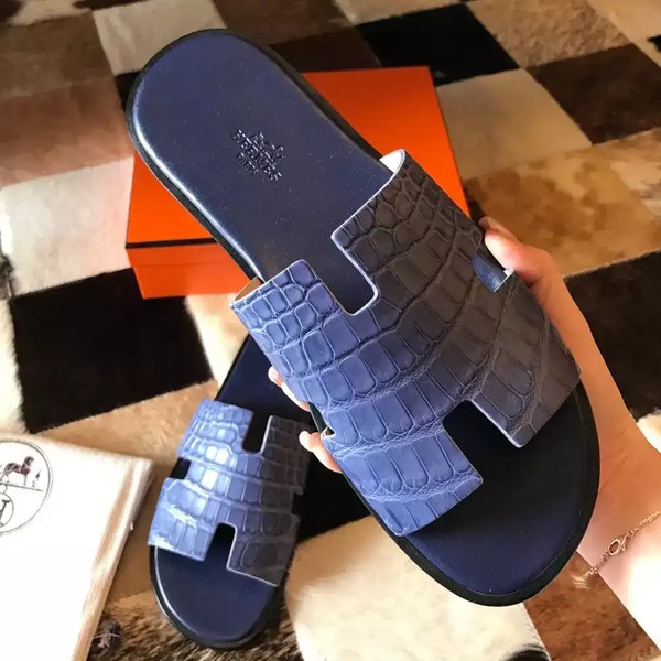HERMES MEN'S IZMIR SANDALS IN BLUE MATTE NILOTICUS CROCODILE LEATHER - HMSD035
