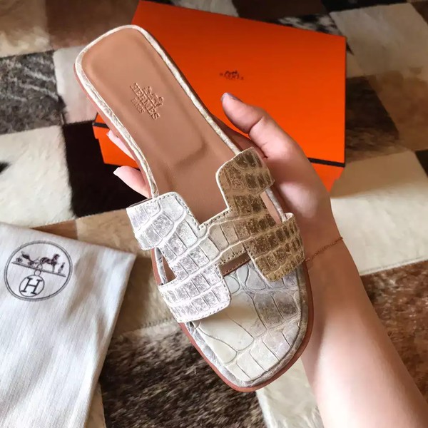 HERMES ORAN SLIDE SANDALS IN HIMALAYA NILOTICUS CROCODILE SKIN - HMSD059 - Image 6