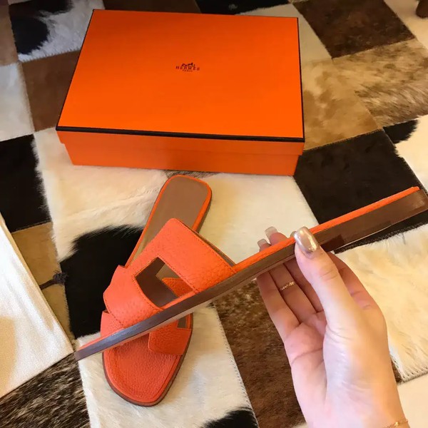 HERMES ORAN SLIDE SANDALS IN ORANGE CLEMENCE LEATHER - HMSD111 - Image 3