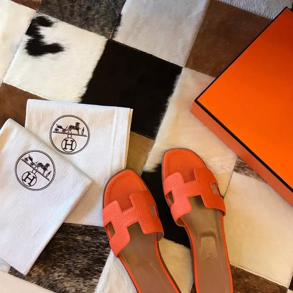 HERMES ORAN SLIDE SANDALS IN ORANGE CLEMENCE LEATHER - HMSD111 - Image 5