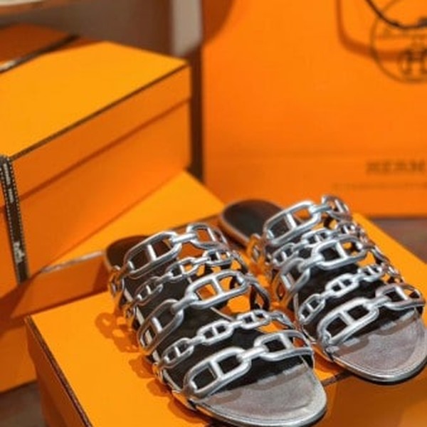 HERMES THALASSA SLIDE SANDALS IN SILVER LAMBSKIN - HMSD137 - Image 5