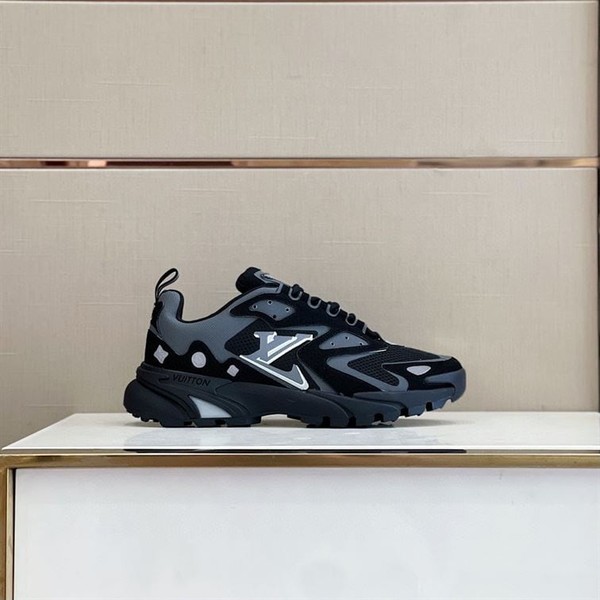 LOUIS VUITTON RUNNER TATIC SNEAKER - LVS026 - Image 2