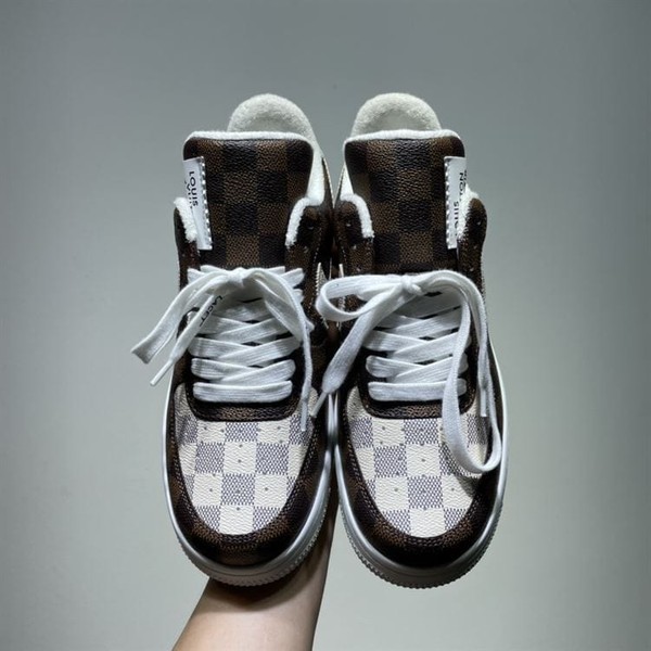 LOUIS VUITTON X NIKE AIR FORCE 1 LOW-TOP SNEAKERS - LVS132 - Image 4