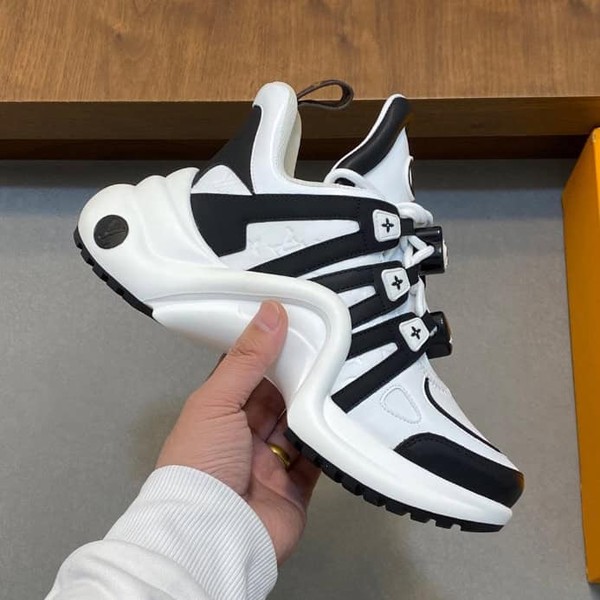 Louis Vuitton Archlight Sneaker - LVS211