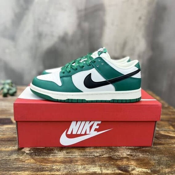 NIKE DUNK LOW SE LOTTERY PACK - NSN022