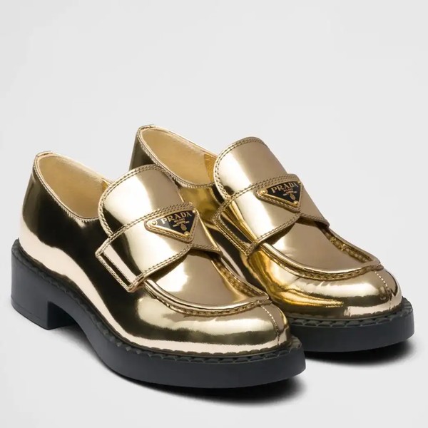 Prada Women's Loafers In Gold Metallic Leather - PRL004