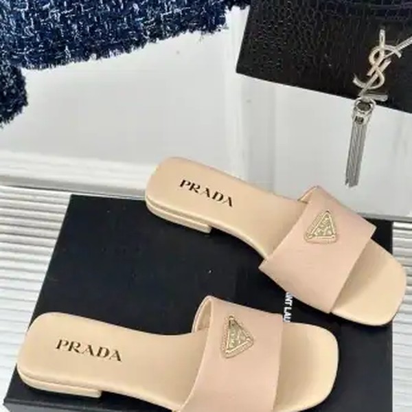 PRADA WOMEN'S SLIDES IN BEIGE SAFFIANO LEATHER - PSD062 - Image 8