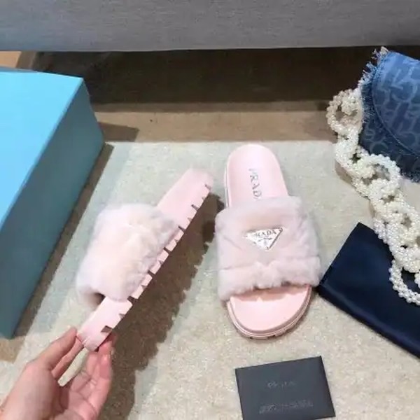 PRADA WOMEN'S SLIDES IN PINK SHEARLING - PSD086 - Image 4