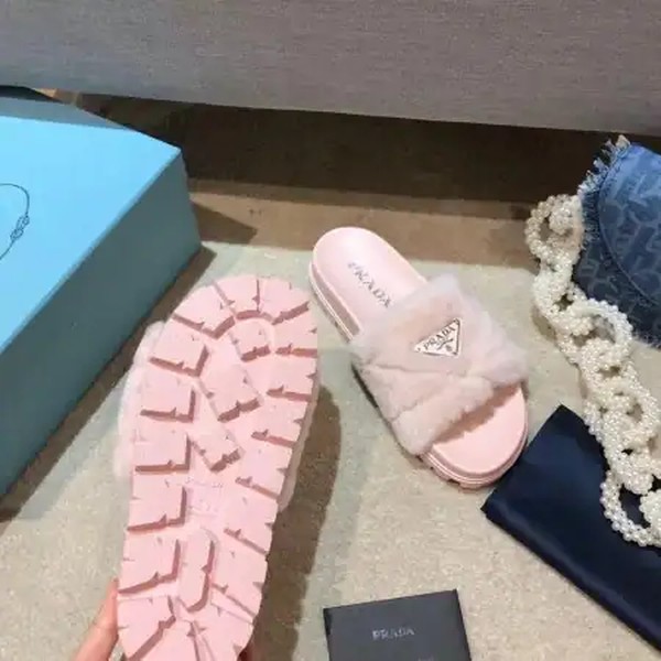 PRADA WOMEN'S SLIDES IN PINK SHEARLING - PSD086 - Image 8